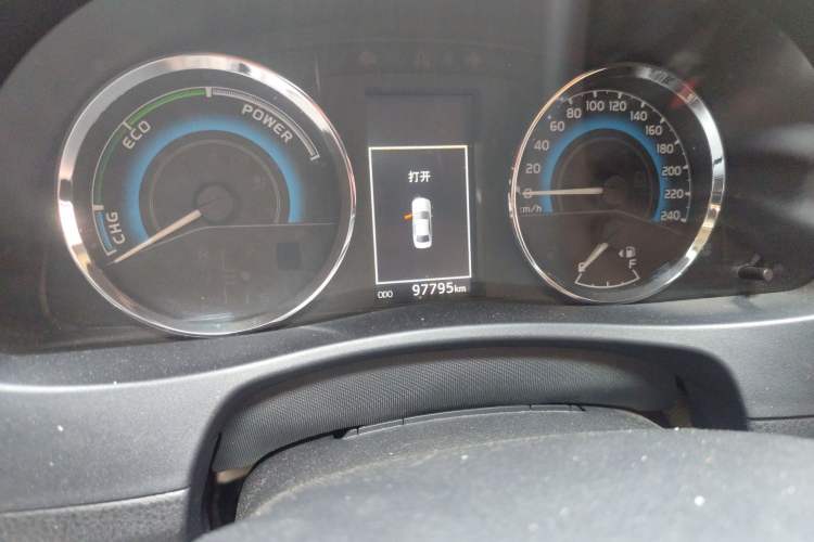 Used Toyota Levin 2017 Revised Dual-Engine 1.8H GS E-CVT Elite Sunroof Version China V Standard
