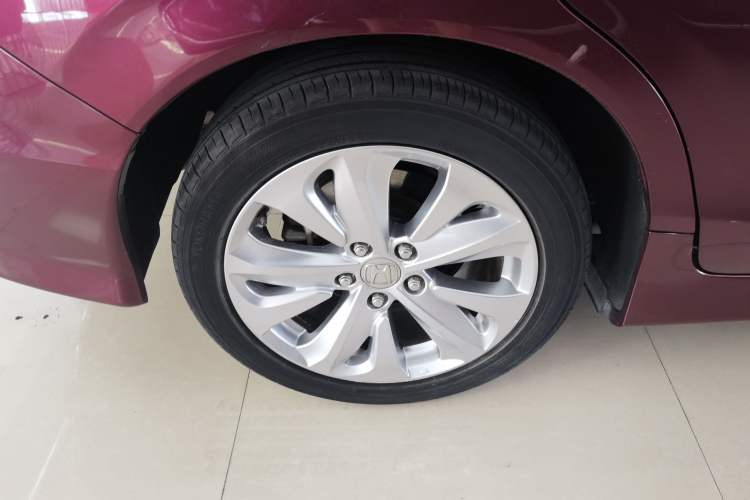 Used Honda Jade 2017 1.8L automatic Comfort version 5 seats
