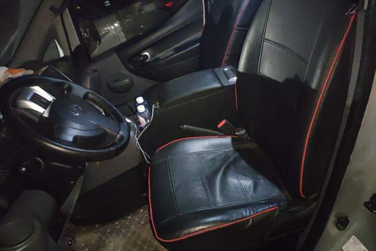 Used Nissan NV200 2011 1.6L 232 Seats Zunya Trim