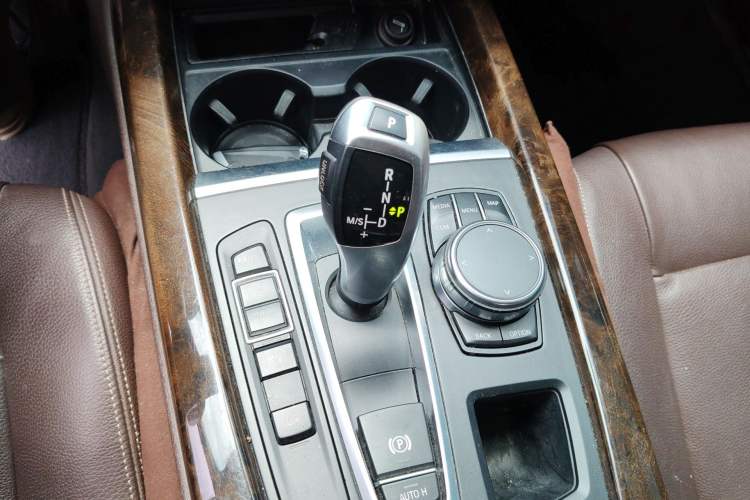 Used BMW X5 2018 xDrive28i Gear Lever