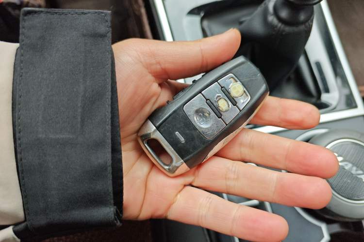 Used Haval H2 2016 Red-Label 1.5T Manual Two-Wheel Drive Luxury Model