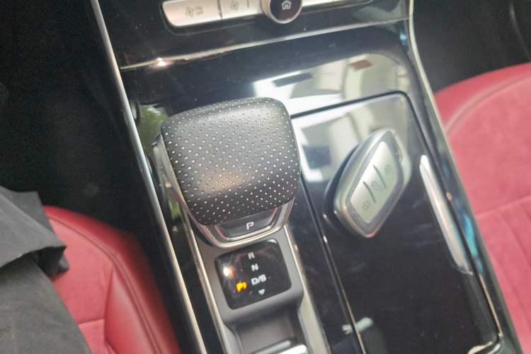 Used Roewe RX5 MAX 2019 400TGI Automatic Smart Cabin Flagship Edition