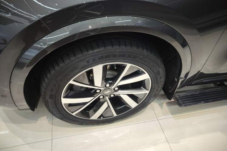 Used Li Auto L8 2023 Air model
