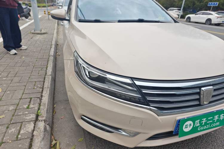 Used Roewe i6 2017 20T Automatic Internet ZhiZun Edition