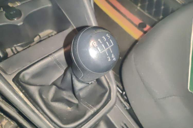 Used Volkswagen Jetta 2017 1.5L Manual Fashion Edition