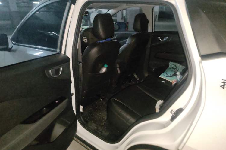 Used Wuling Alvez 2022 1.5L Manual Free-Style Model