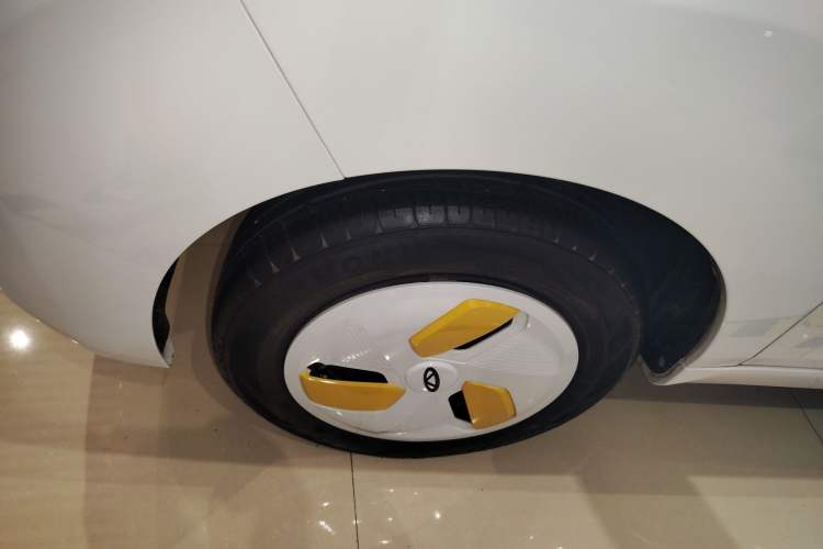 Used Chery New Energy QQ Ice Cream 2022 170km Sundae Phosphate Lithium-Ion