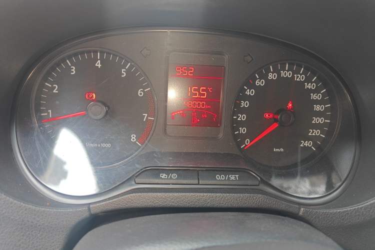 Used Volkswagen Polo 2013 1.4L Manual Fashion Edition