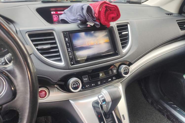 Used Honda CR-V 2015 2.4L two-wheel drive luxury version