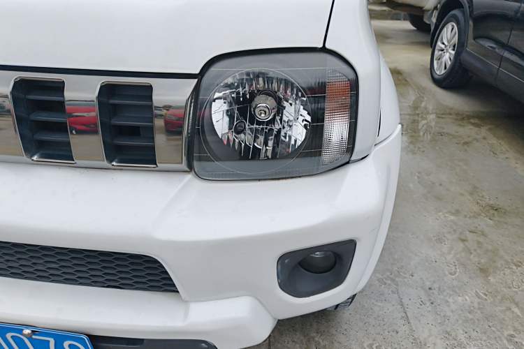 Used Suzuki Jimny 2015 1.3 AT Mode3 Navigation Edition
