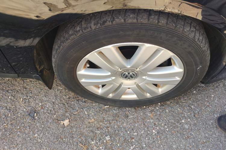 Used Volkswagen Magotan 2011 1.8TSI DSG Comfort Model Right Front Wheel Hub