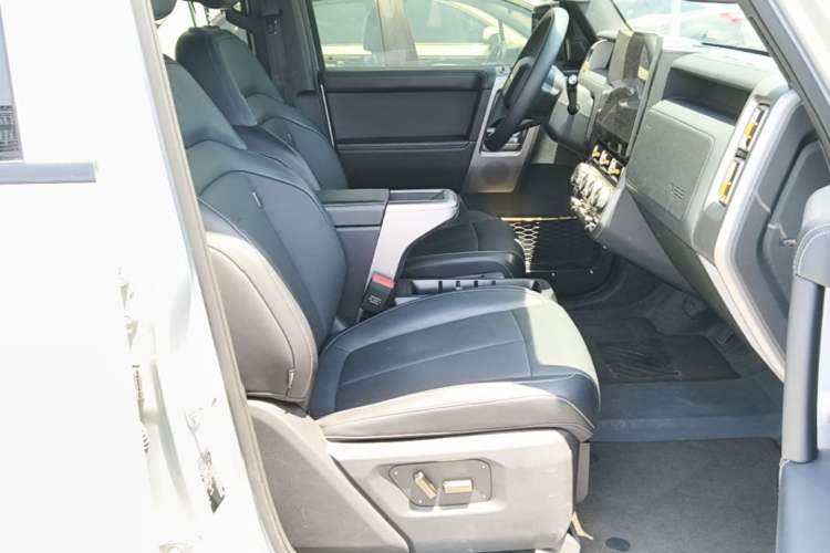Used iCAR V23 2025 550 Two-Wheel Drive Intelligent Driving Version
