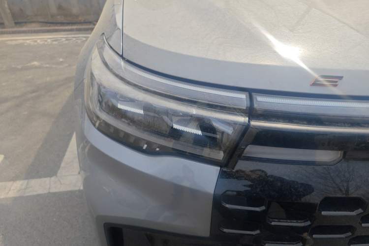 Used Ford Explorer 2024 2.3T EcoBoost Kunlun Peak Edition 6-Seater
