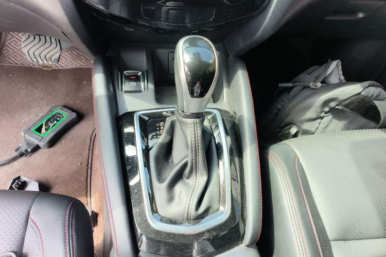 Used Nissan Qashqai 2022 2.0L CVT XV Premier Luxury Edition Gear Lever