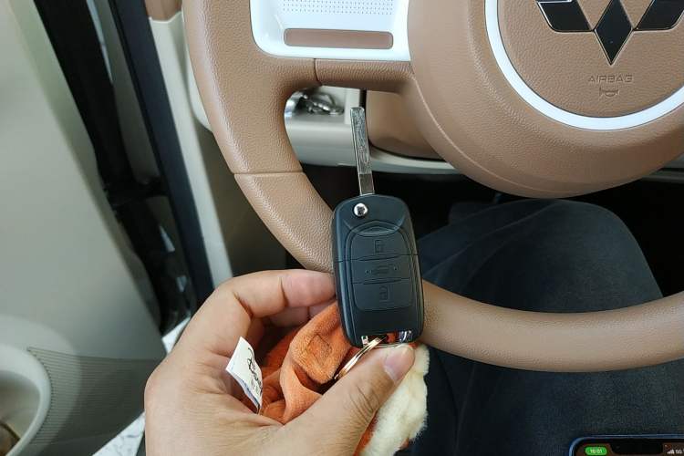 Used Wuling Hongguang MINIEV 2024 3rd Generation 215km Youth Edition
