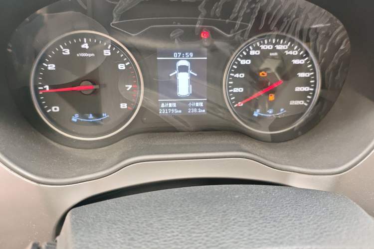 Used JAC Refine M4 2016 2.0L Manual Comfort Edition
