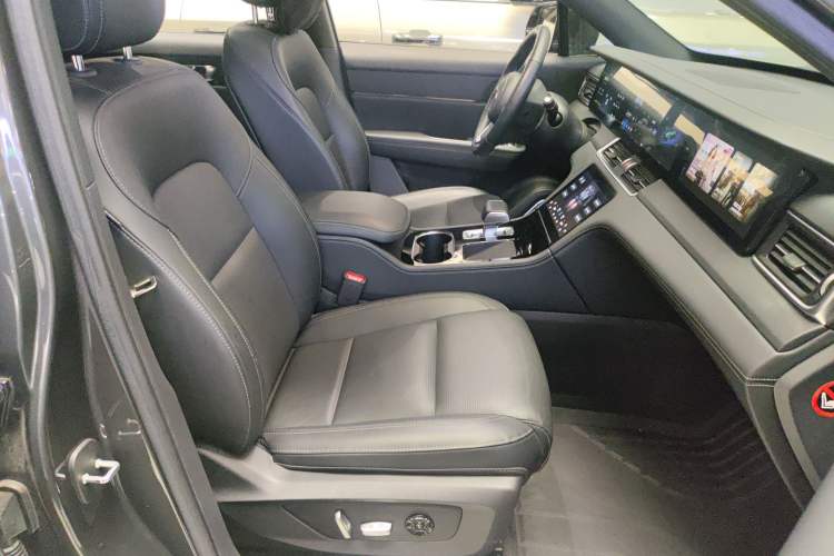 Used Li Auto ONE 2021 Extended-Range 6-Seater Version Right Front Seat