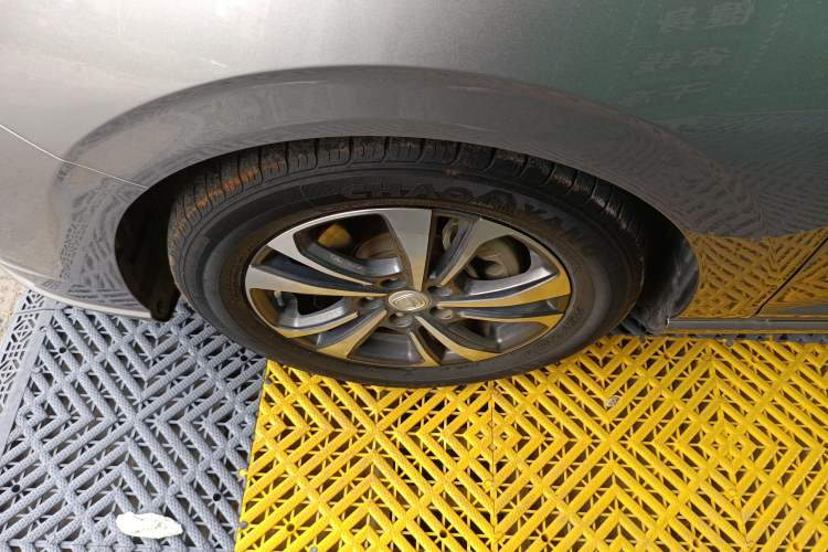 Used CHANGAN Eado 2020 PLUS Blue Whale NE 1.4T GDI DCT Prestige Model Left Front Wheel Hub