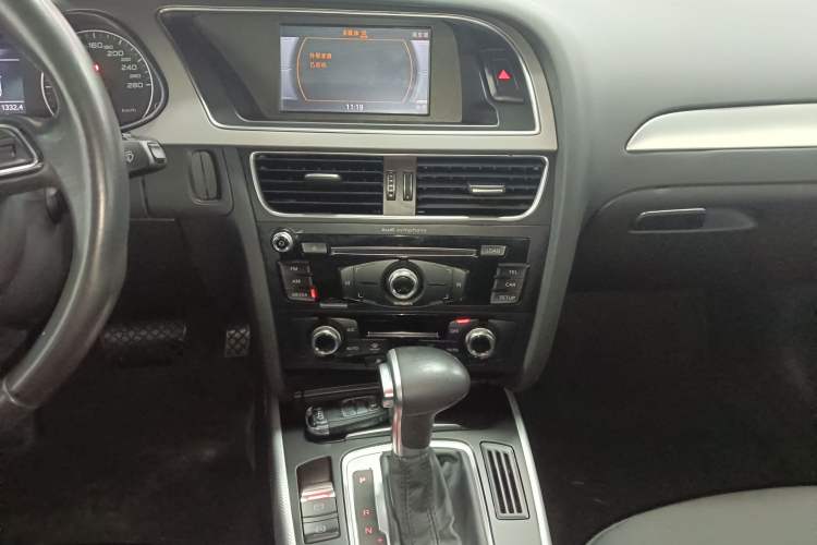 Used Audi A4L 2016 35 TFSI Collector's Edition Automatic Standard Model