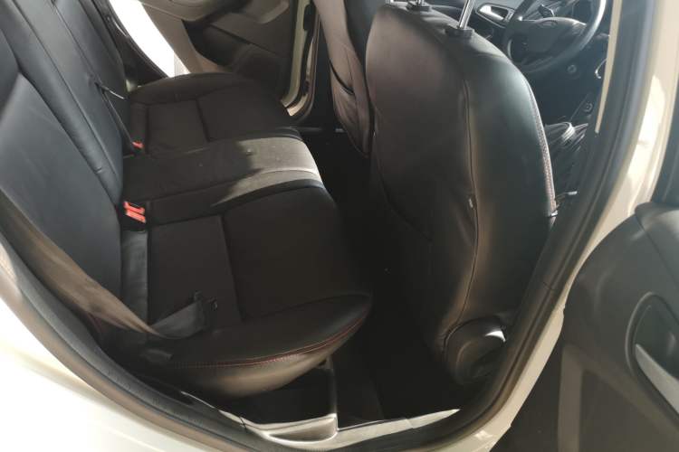 Used Ford Focus 2017 Hatchback 1.6L Automatic Comfort Plus SmartDrive Edition
