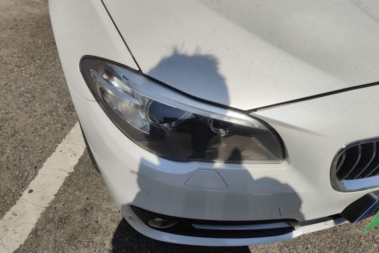 Used BMW 5 Series 2015 520i Elegant Edition Right Front Headlight