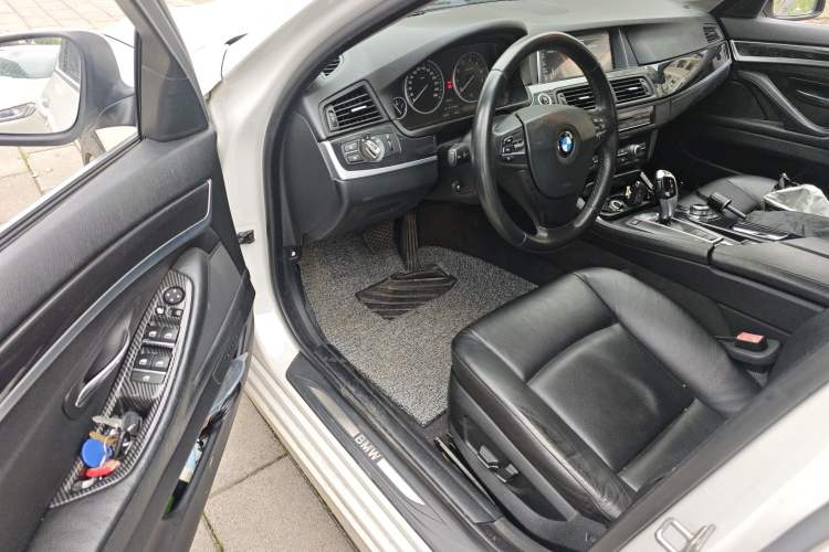 Used BMW 5 Series 2012 520Li Elegant Edition Driver Seat