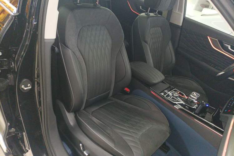 Used Hongqi HS5 2022 Revised Version 2.0T Smart Connect Flagship Edition
