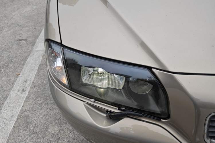 Used Volvo S80 2004 2.5T
