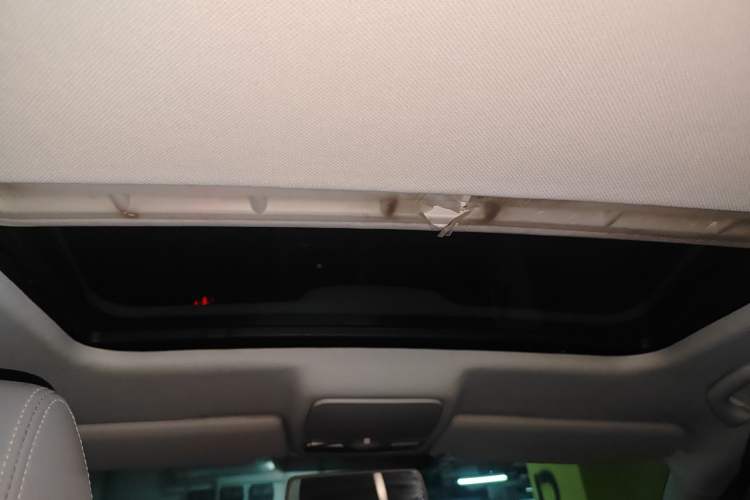 Used Volkswagen Bora 2011 1.6L Manual Comfort Version
