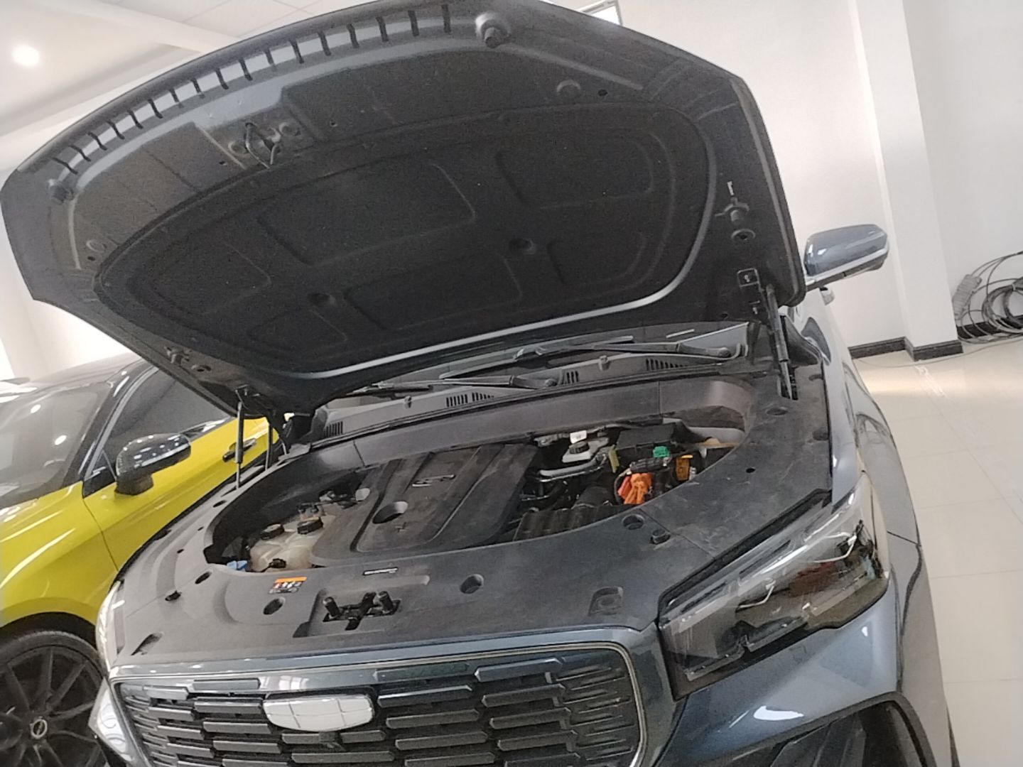 Geely Auto Monjaro L 2022 1.5T Thunder Hi·F Plug-in Hybrid Super Rui — снимка 5