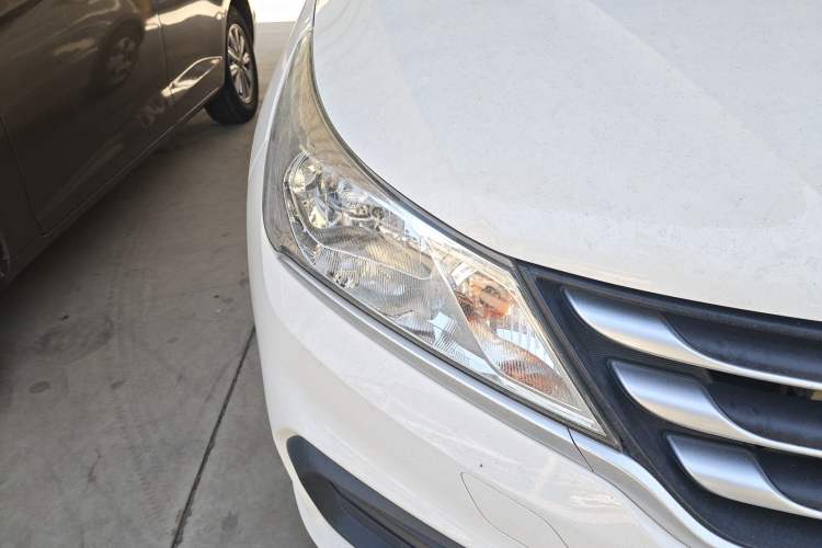Used Baojun 310 2016 1.2L Manual Value Edition Right Front Headlight