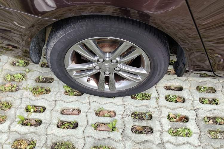 Used Geely Auto Emgrand 2017 Sedan Million Edition 1.5L Manual - Upward Version