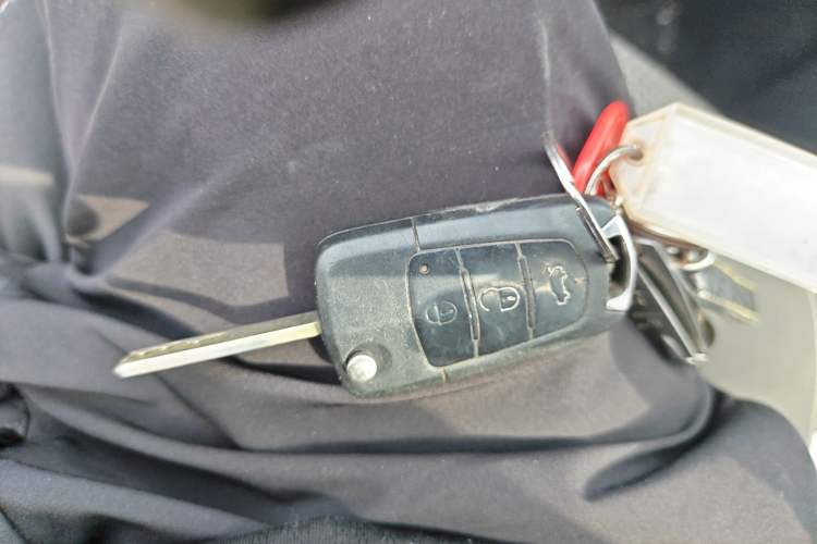 Used Haima M3 2016 1.5L Manual Comfort Model with Sunroof
