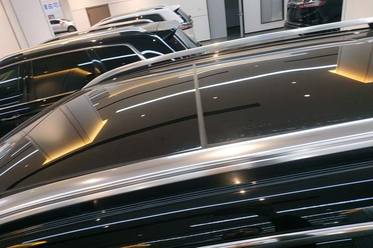 Used Ford Edge 2021 PLUS EcoBoost 245 Two-Wheel-Drive Titanium 7-Seater Roof