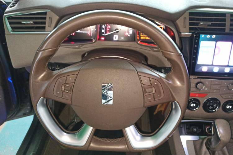 Used DS 5LS 2014 1.6T Elegant Version THP160
