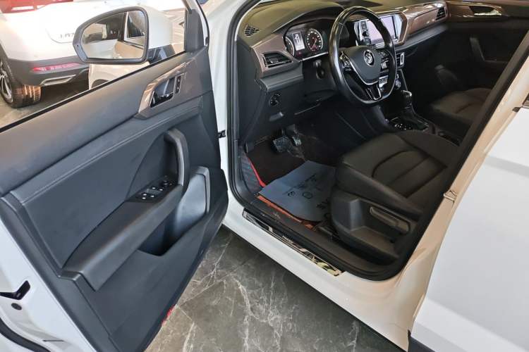 Used Volkswagen Tharu 2019 280TSI Two-Wheel Drive Luxury Version China VI Standard