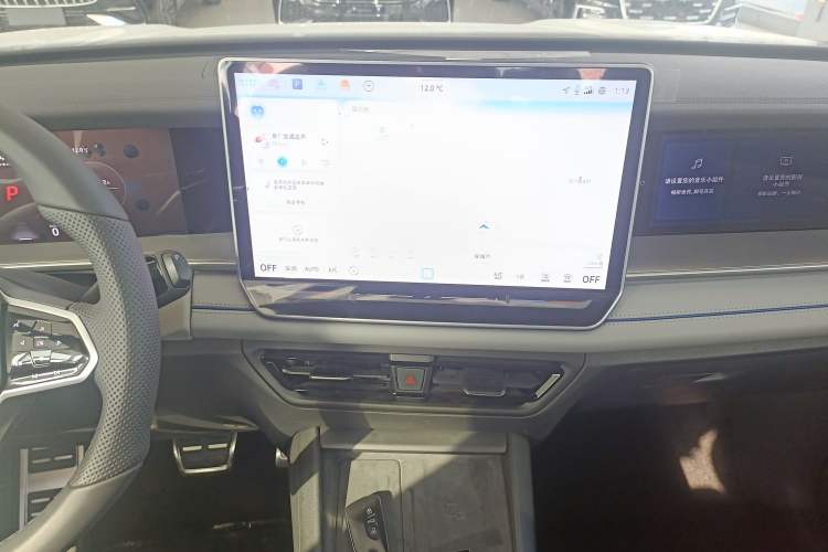 Used Volkswagen Tayron 2025 Tharu L 330TSI Two-Wheel Drive Elite City Package