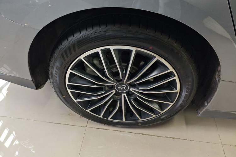 Used BYD Han 2022 DM-i 121KM Prestige Model
