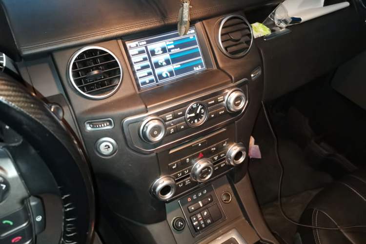 Used Land Rover Discovery 2015 3.0 SC V6 HSE
