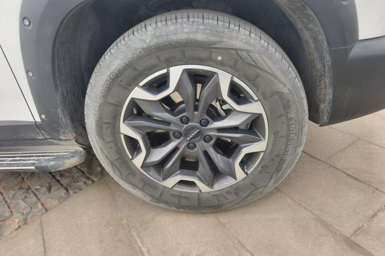 Used Haval DARGO 2024 2.0T DCT Chinese Rural Dog Edition Right Front Wheel Hub