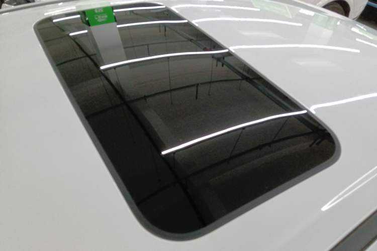 Used Geely Galaxy L6 2024 125km PLUS Dragon Edition Roof