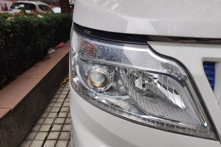 Used CHANGAN KAICHENG Ruixing EM60 2024 Comfort Model 6 Seats 41.86 kWh Side-Hinged Doors Right Front Headlight