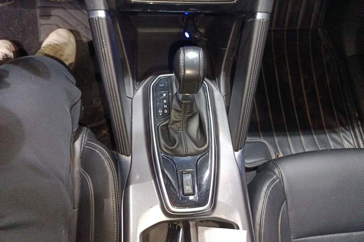 Used Renault Koleos 2017 2.0L Two-Wheel Drive Luxury Edition
