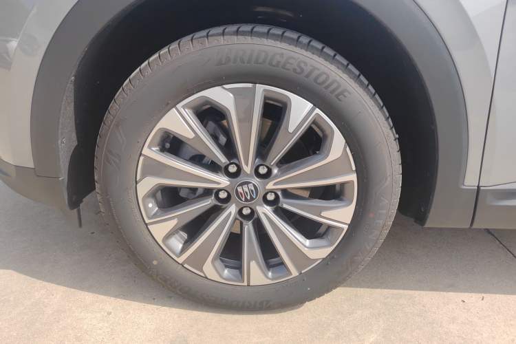 Used Buick Envision 2025 25T Entry-Grade Platinum Edition
