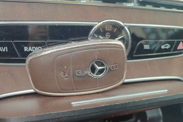 Used Mercedes-Benz E-Class 2019 Restyled E 300 L Luxury Edition Vehicle Key