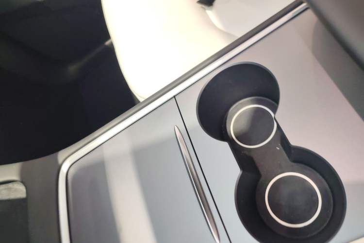 Used Tesla Model Y 2023 Rear-Wheel-Drive Version Vehicle Key