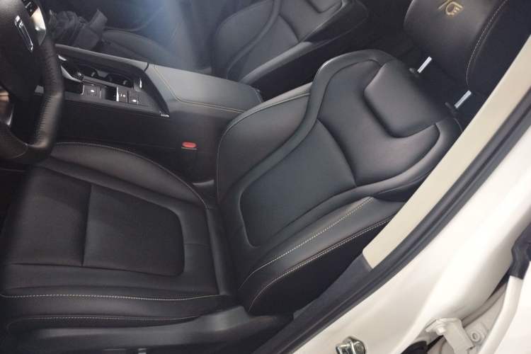 Used Bestune B70 2022 Third Generation 1.5T Automatic Enjoyment Version Left Front Seat