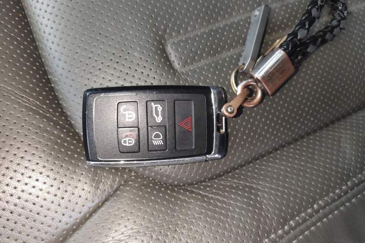 Used Land Rover Defender 2022 110 P400 Dark Edition
