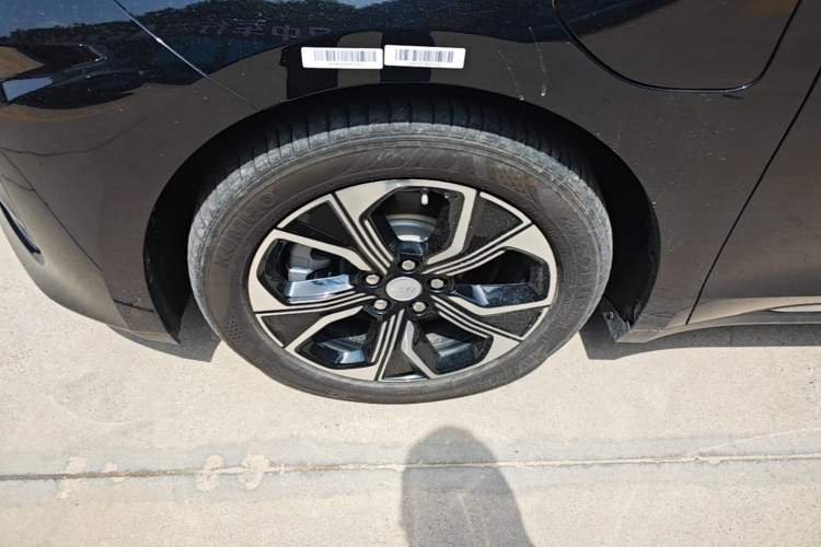 Used Hongqi E-QM5 2023 Revised Version Basic Travel Edition