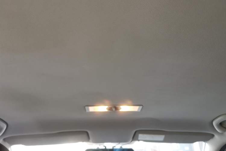 Used Volkswagen Lavida 2013 Revised Classic 1.6L Manual Fashion Edition
